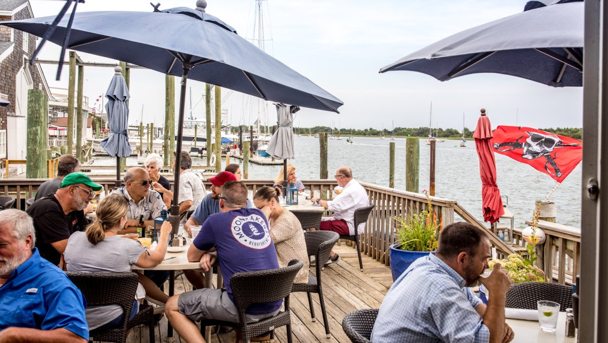 9 of the Best Seafood Restaurants on the NC Coast